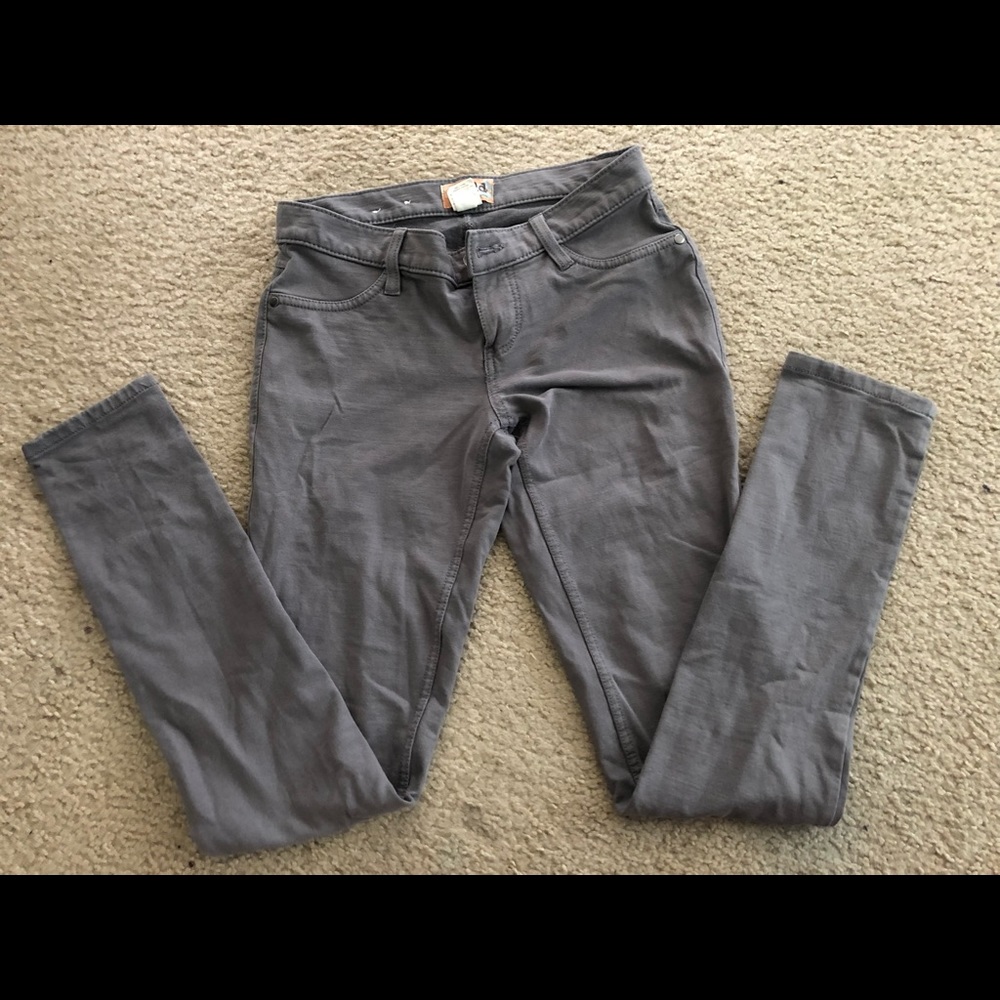 Grey skinny pants